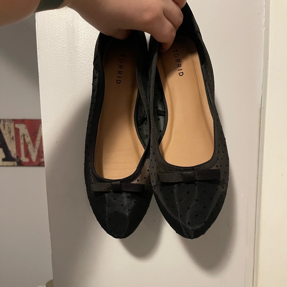 Torrid size 12W flats